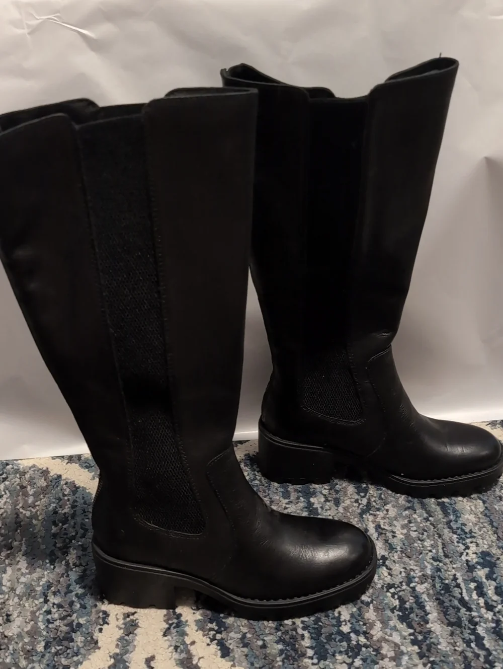 NWT BORN Women's Galdot Black Sz 6